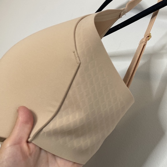 Knix Beige WingWoman Bra Size 8+ 40F 42F 40G 42G Wireless Comfy - Picture 5 of 11